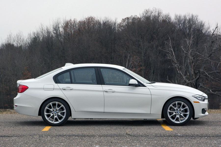  BMW 320i 2014 года  (фото 12 из 17)